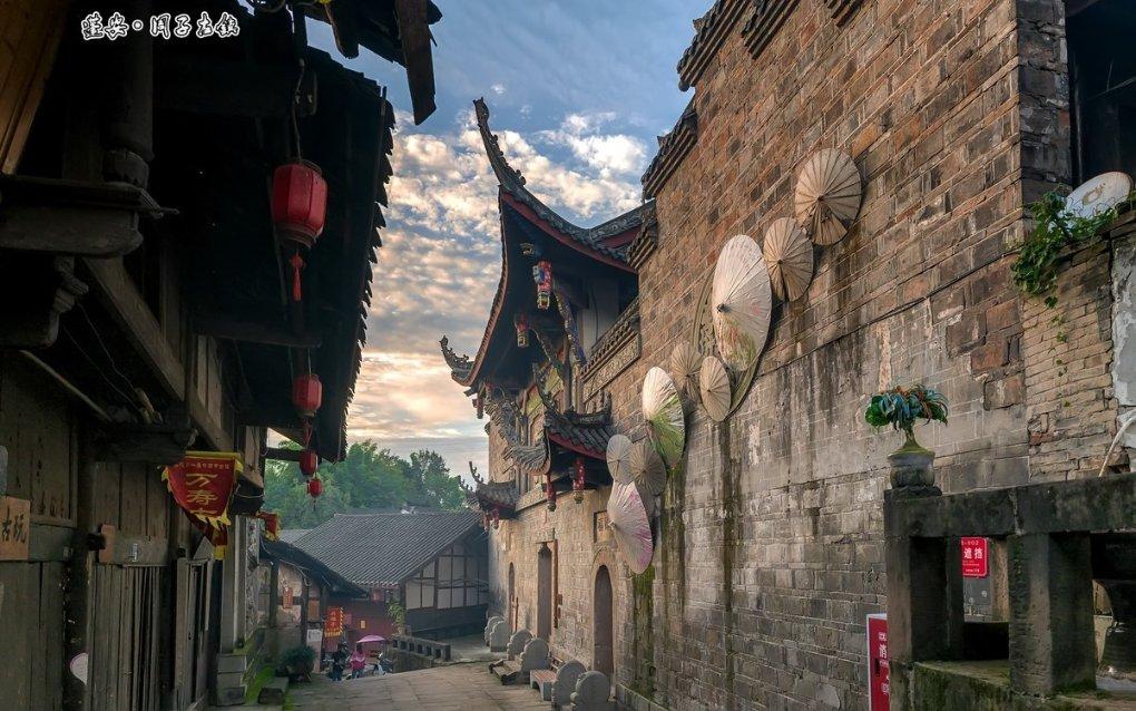 国产福特烈马实车现身,大过坦克300配无框车门